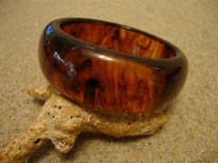 Vintage 1 1/8″ Bakelite Bracelet! Semi Translucent Amber Color w/ Rust Marbling!