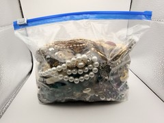 2 Lbs 11 Oz Vintage Modern Costume Jewelry Wearable Resale Lot 2 Signed Pieces
