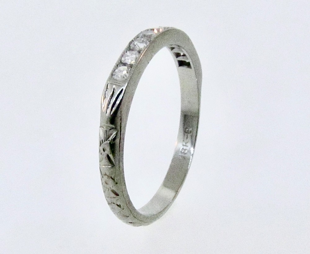 Antique Art Deco 1930’s 18k Heavily Engraved Diamond Wedding Band