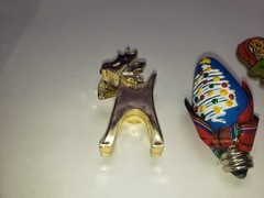 Estate Find VINTAGE Jewelry Lot UNSEARCHED, UNTESTED , THRIFT DONATIONS AS IS