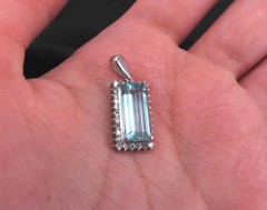 Vintage 3.00ct Emerald Cut Natural Aquamarine 0.43ct Diamond Platinum Pendant