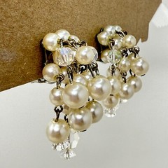 Vintage Imitation Pearl Dangle Drop Earrings Silver-Tone Mid Century Clip-on