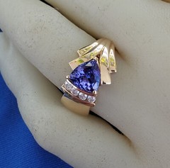 Original EARTH MINED TANZANITE DIAMOND Engagement Ring 14K GOLD Design Solitaire