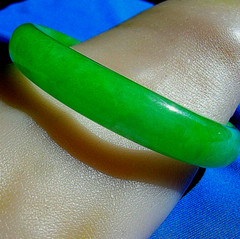 EARTH MINED Imperial Green color Jadeite JADE Deco Antique old Bangle Bracelet