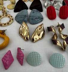 41 Pairs Vintage 80s Pierced Earrings Enamel Lucite Metal Etc Post Assorted Huge