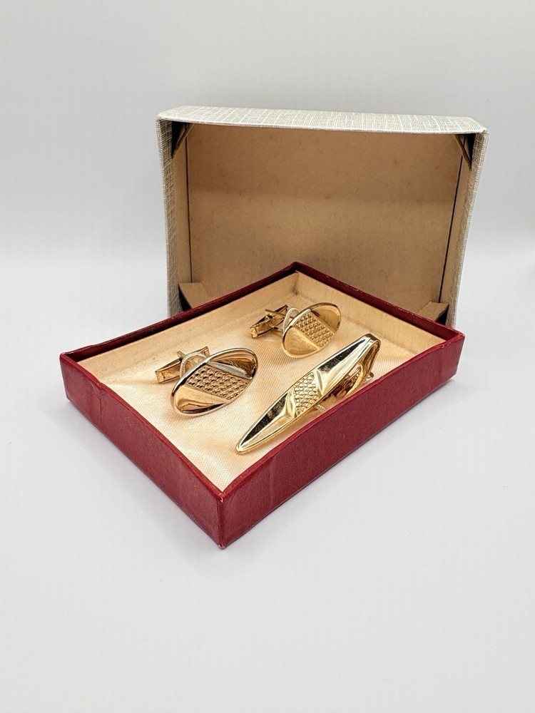 Vintage Swank Mid-Century Gold-tone Cufflinks and Tie Bar Set in Orininal Box