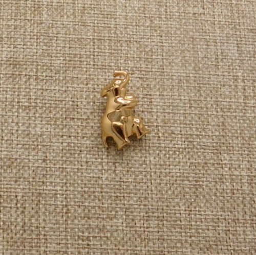 VTG Signed MONET Gold Tone Circus Standing Elephant Pin Brooch 1 1/8″