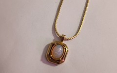 Vintage Avon FieryGlowNecklace-Oval Iridescent Faux Opal Geometric Pendant 1980s