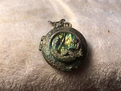 Vtg Silver Toned 3D MERMAID Iradescent Stone Locket Has Patina pre-owned