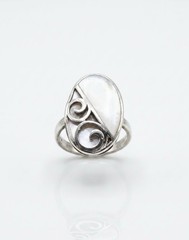 Vintage 925 Sterling Silver Mother of Pearl Swirl Statement Ring Size 6.25