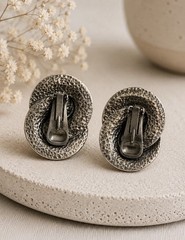 Vintage Hammered Silver Tone Clip On Earrings Modernist Swirl Statement 1.5