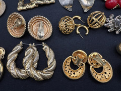 Fun Vintage 90’s Earrings Lot of 19 Chunky Big Gold Tone Earrings Hoops Mix Lot