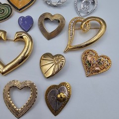 Vtg Heart Themed Brooch Pin Lot Rhinestone Enamel Mixed Styles Eras Materials