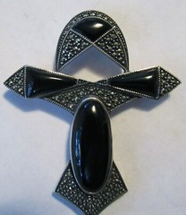 BIG STERLING 3 1/8 INCHES ART DECO BROOCH, SIGNED, MARCASITES & ONYX