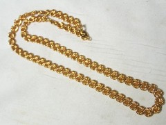 …Vintage TRIFARI…Gold Tone Spiral Links Chain Necklace…18″ Long…