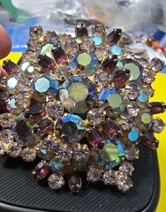Vintage Juliana Delizza Elster Amethyst Pink Blue Broach Rhinestone Gold Tone