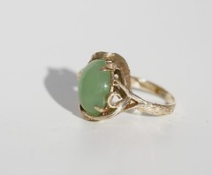 Vintage 10k Solid Gold Natural Untreated Apple Green Jadeite Jade Diamond Ring