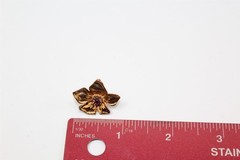 Pin Gold-Tone Alloy Floral Design With Amethyst Stone Vintage
