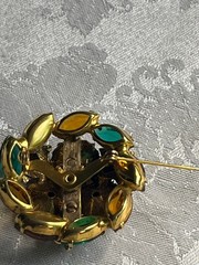 VTG Juliana DeLizza & Elster Cabochon Brooch Multi-colored Gold-tone Setting 1.5