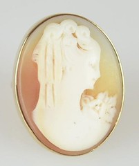 ANTIQUE 10K YELLOW GOLD HAND CARVED CONCH SHELL CAMEO RING – SIZE 6.75 – c1915