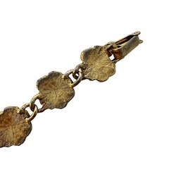 Vintage Gold Tone Dimensional Rose Link Bracelet￼ Fold Over Clasp
