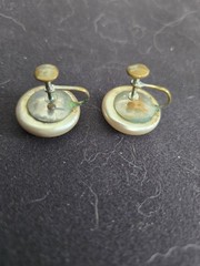 Vintage Plastic Round Pearl White Twist back Clip-on