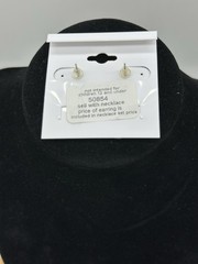 New Coronet Necklace & Earrings Set Silvertone Purple Adjustable