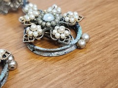 Women’s Vintage Clamp/Clip On Earrings Filigree Floral Faux Pearl Clusters