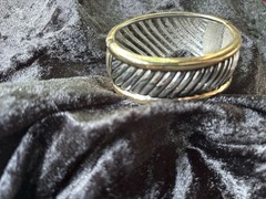 Silver Gold Women’s Grooved Hinged Clamp Bangle Bracelet 7in Elegant Vintage
