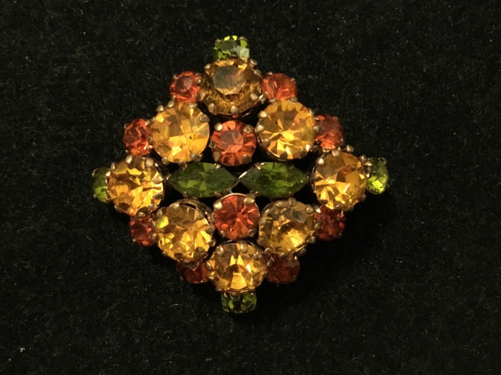 Vtg BEAUTIFUL Gold Tone Orange-Gold-Green Signed Made In AUSTRIA Crystal Brooch