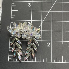 VTG AB Aurora Borealis Crystals Rhinestones 3D Cluster Leaf Brooch Pin Rhodium