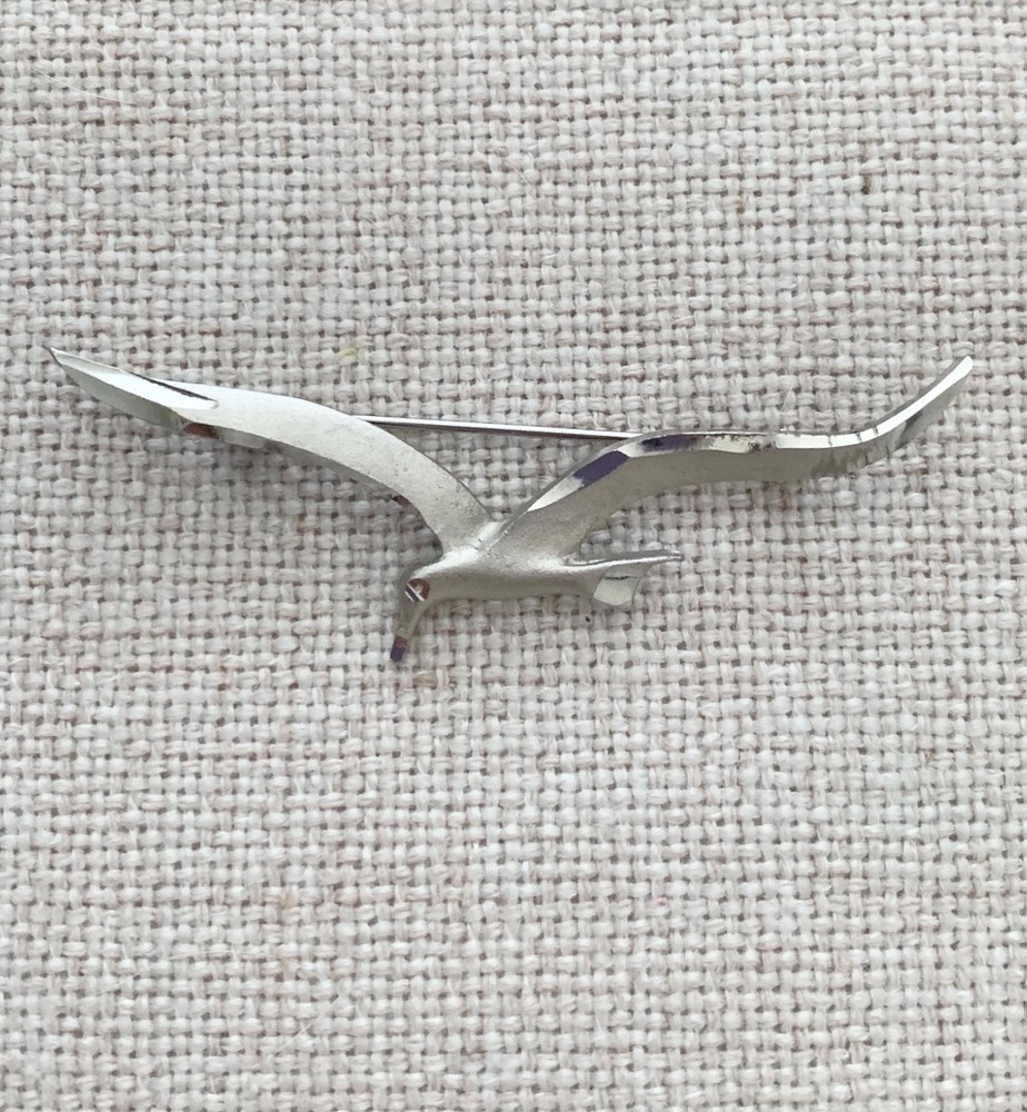 Vintage Minimalist Flying Seagull Brooch Pin Silver Tone 3″ Mid Century Modern