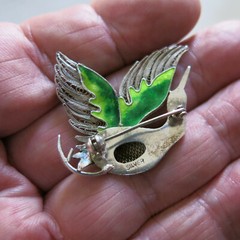 Sterling Silver Sea Bird Brooch Enamel with 7 Orange Stones 5.1g [6328]