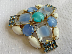 Vtg Rhinestone Costume Jewelry Set Blue Milk Glass Look Brooch Earrings *READ*