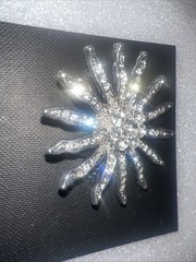 Ariana and Bardo pin / brooch beautiful European Crystal brooch 2” Starburst J43