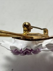 Flower Pin Brooch Plastic Flowers Enamel Leaf White Purple Green Gold Tone