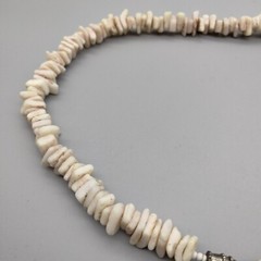 MermaidCore Mermaid Puka Pink Shell Chips Statement Necklace 16″ VTG Beach Surf