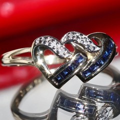 10k y/gold size 7 ring 0.18ct natural treated sapphire diamond heart 1.95g N2536