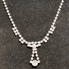 NECKLACE rhinestone sparkling center drop vintage unsigned fold over clasp