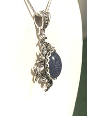 *NEW ITEM*RARE VTG.CARVED EGYPTIAN NAT.BLUE CHALCEDONY SCARAB PENDANT NECKLACE.s