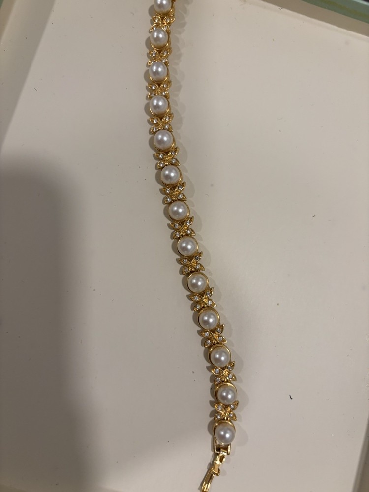 Vintage Joan Rivers Faux Pearl Clear Rhinestone Gold-tone Link Bracelet 7.5″