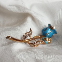 Enameled Teal Vintage Tulip Flower Brooch, Rhinestones faux pearl pot metal 2.5″