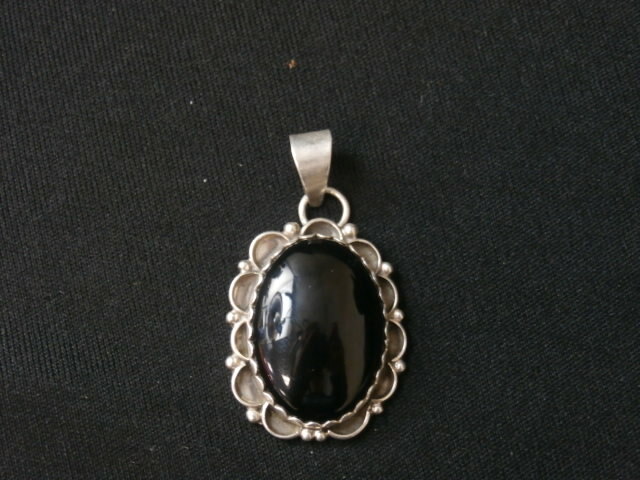 Vintage Sterling Silver Artisan Handmade Onyx Pendant. Make Offer! #2376