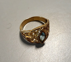 Vintage SETA Gold‑Tone Filigree Ring w/ Blue Marquise Stone Excellent Condition