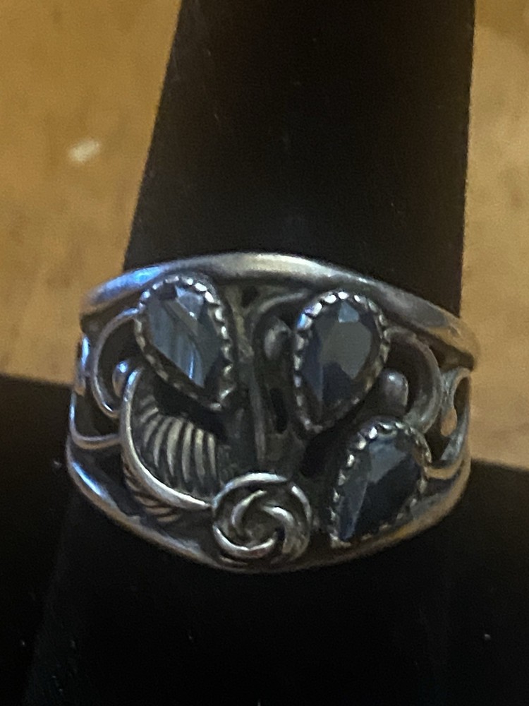 9.5 Size Wheeler 925 Sterling Stamp Floral Ring 3 Facet. Black Hematite Stones