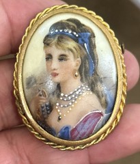 ANTQ LIMOGES PORCELAIN PORTRAIT BROOCH MIXTION TECHNIQUE TROMBONE CLASP 1930’s