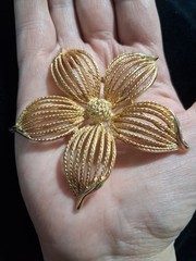Vintage Costume Jewelry 1970’s Textured 3-D Gold Tone Blooming Flower Brooch