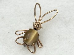 Krementz 14k Gold Overlay Bunny Rabbit Cats Eye Brooch