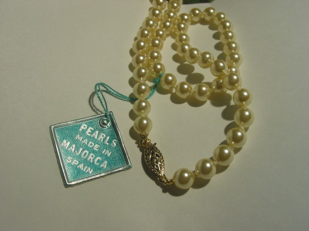 2 VINTAGE NOS 6mm Mallorca Pearl Necklace TAG Majorca Spain A+ Gold Fill Clasp