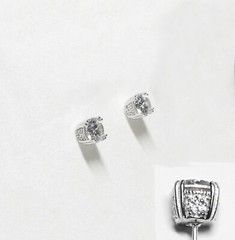 Pair 1.00ct TW Sterling Silver Unique CZ Stud Pierced Earrings